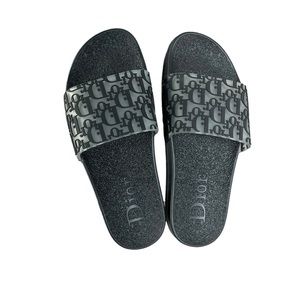 Dior slides